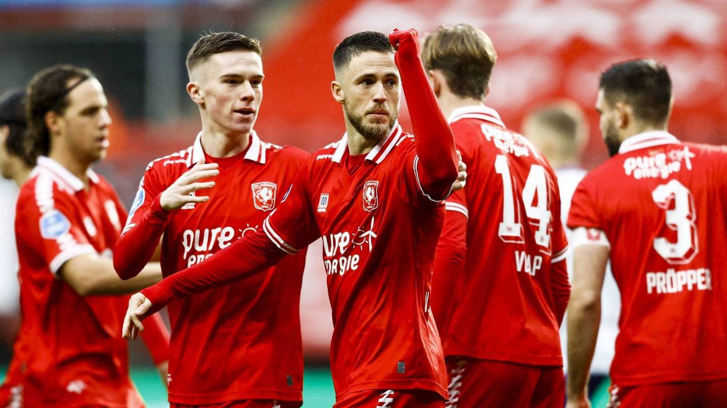 集结日荷甲焦点战，底特律活塞豪取连胜，信心回归，赛程密集仍需轮换 -亚博官网